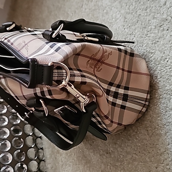 Burberry crossbody - Picture 3 of 8